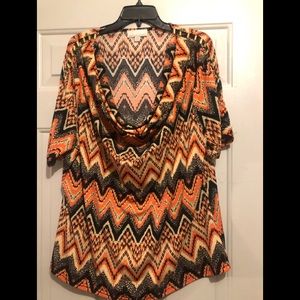 Size 2x geometric print In Orange and black